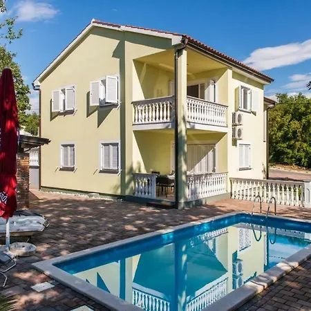 Adria Apartment *